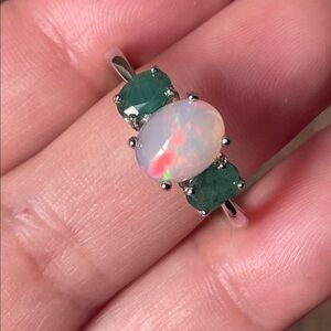 NWT Natural Opal 9X7mm & Natural Emerald 925 Sterling Silver Size 10